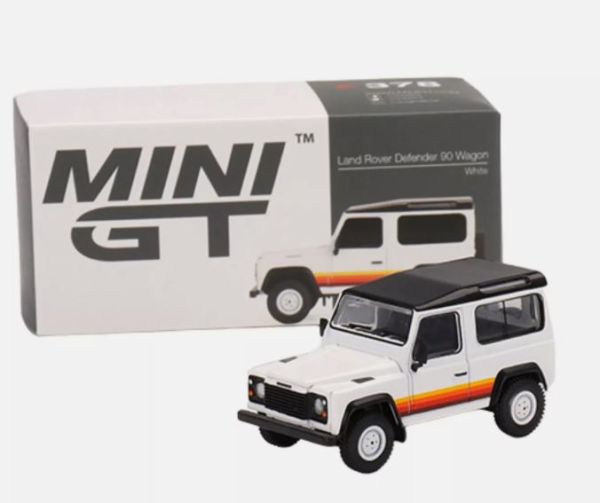 MGT00378-R - LAND ROVER Defender 90 wagon RHD Weiß - 1