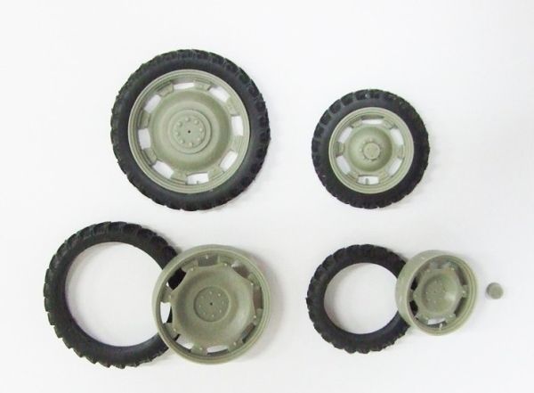 ART04214 - 4 schmale Räder - vorne 39 mm - hinten 53 mm - 1