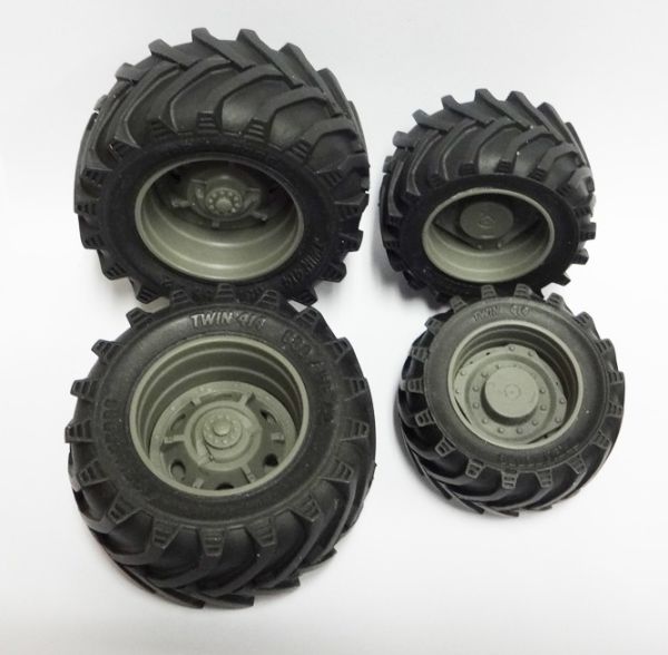 ART04274 - 4 Trelleborg-Räder – vorne 47 x 24 mm – hinten 62 x 30 mm - 1