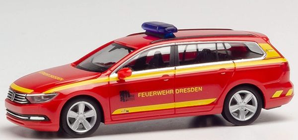 HER095426 - VOLKSWAGEN Passat Variant Feuerwehrmann - 1