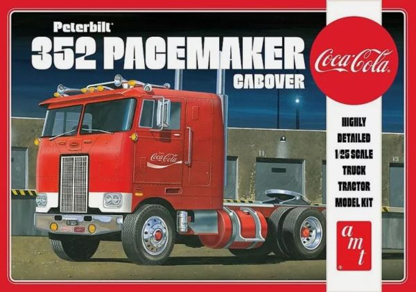 AMT1090/06 - PETERBILT 352 Pacemaker Cabover 6x4 COCA COLA zum Zusammenbauen und Lackieren - 1