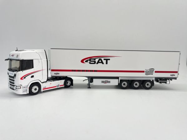 ELI117081 - SCANIA R450 4x2 mit 3-Achs-Kühlanhänger - Transport SAT - 1