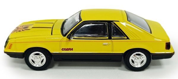 GREEN13370-C - 1979 Ford Mustang Cobra Fastback, gelb, GL Muscle Serie, noch in Originalverpackung. - 1