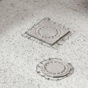 NOC14218 - Plaques d'égout et caniveaux - 1