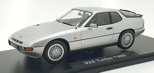 KKS180901 - Silberner PORSCHE 924 Turbo, Baujahr 1986 - 1