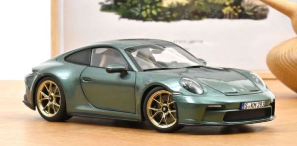 NOREV187382 - PORSCHE 911 GT3 Touring-Paket 2021 Malachitgrün - 1