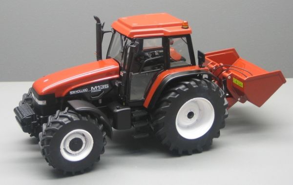 REP095 - NEW HOLLAND M135 mit Kipper - 1