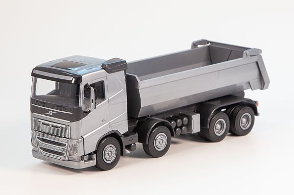 EMEK21351 - VOLVO FH16 8x4, grauer Kipper - 1