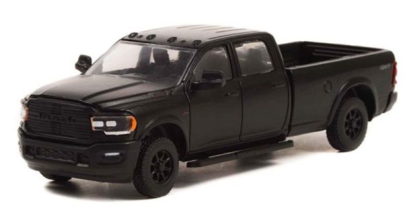 GREEN28090-F - RAM 2500 Crew cab 2021 aus der BLACK BANDIT Collection Serie in Blisterverpackung - 1