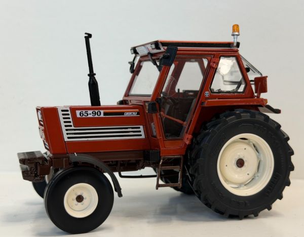 ROS30254 - FIAT 65-90 2WD Komfortkabine – Limitiert auf 500 Stück. - 1