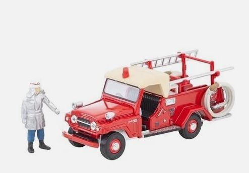 TOMLV-31C - NISSAN Patrol Feuerwehrmann mit Figur - 1
