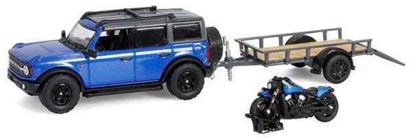GREEN32320-C - FORD Bronco mit Anhänger und Zubehör 2021, Schwarz und Blau aus der HITCH & TOW Serie in Blisterverpackung - 1