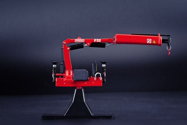 IMC33-0181 - Gue FASSI F 32A - 1