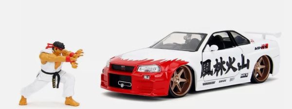 JAD35114 - NISSAN Skyline GT-R R34 Weiß mit STREET FIGHTER Figur. - 1