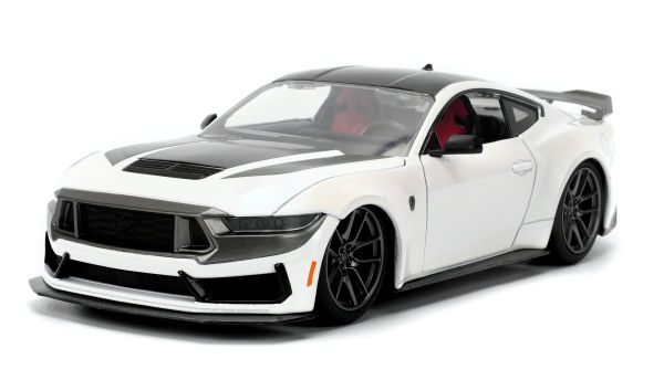 JAD35504 - FORD Mustang Dark Horse weiß – PINK SLIPS - 1