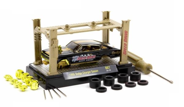 M2M-37000-67-C-DORE - 1966 Dodge Charger Gasser Schwarz-Gold Modellbausatz in Blisterverpackung - 1