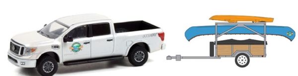 GREEN32230-A - 2019 NISSAN Titan XD PRO-4X mit HITCH & TOW Anhänger und Kanu in Blisterverpackung - 1