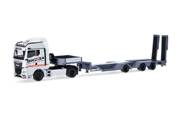 HER320849 - MAN TGX GM 4x2 mit 3-Achs-Maschinentransporter SIKORA – TRUCKER BABE CINDY - 1