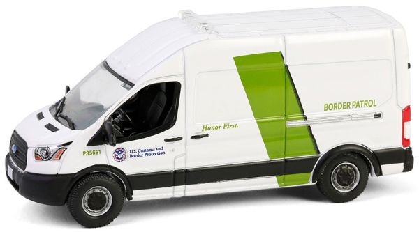 GREEN43035-E - FORD Transit 2020 weiß US-Zollbehörde aus der Serie HOT PURSUIT in Blisterverpackung - 1