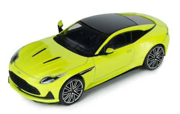 SOL4315703 - ASTON MARTIN DB12 2023 Lime Benzin - 1