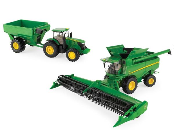 BRI47358 - JOHN DEERE 7240R mit Getreidewagen und Erntemaschine JOHN DEERE S780. - 1