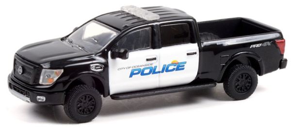 GREEN42970-E - NISSAN Titan XD PRO-4X 2018 Police Oceanside HOT PURSUIT Serie 39 im Blister - 1