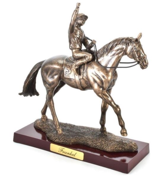 ATL4652108 - Rennpferd-Statue – Frankel - 1