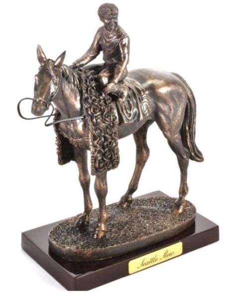 ATL4652120 - Rennpferd-Statue – Seattle erschlug - 1