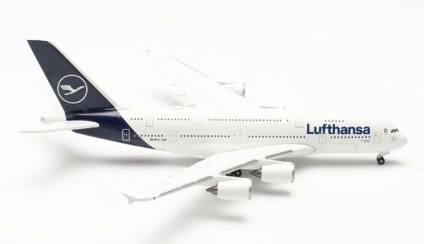 HER533072-001 - Verkehrsflugzeug ARIBUS A380-800 Lufthansa D-AIMK Düsseldorf - 1