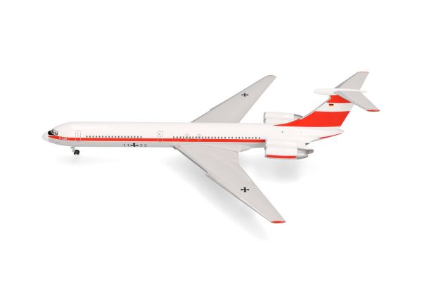 HER573412 - ILYUSHIN IL-62M Sonderflugdienst 11 22 der Luftwaffe - 1