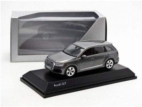 SPA5011407633 - AUDI Q7 dunkelgrau - 1