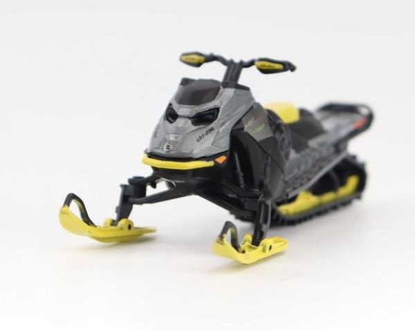 DCM60021 - SKI-DOO Summit Expert Schneemobil Gelb-Grau - 1