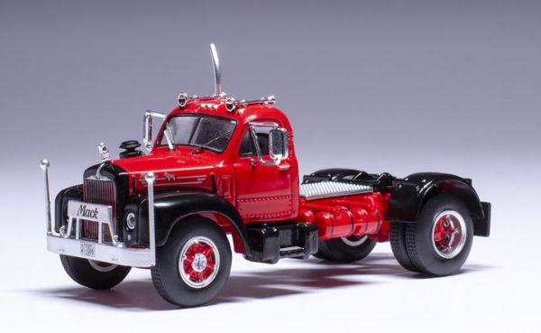 IXO64TR012A - MACK B 61 4x2, Baujahr 1953, Rot und Schwarz - 1