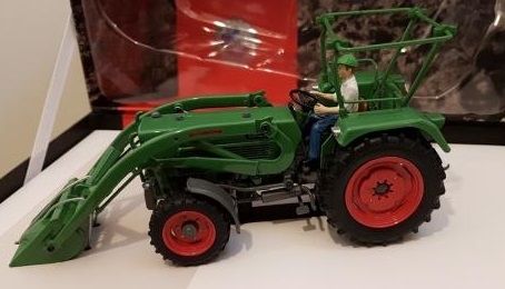 UH6232 - FENDT 3S 4WD mit Ladegerät - TRAKTORADO Modell 2019 - 1