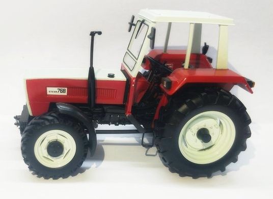 MO65317 - STEYR 768 Plus Allrad - aus Harz - 1