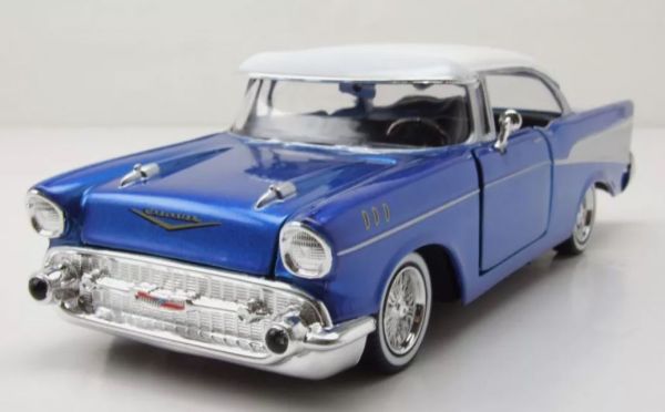 MMX79030BLEU - CHEVROLET BelAir 1957 Coupé Blau mit weißem Dach - 1