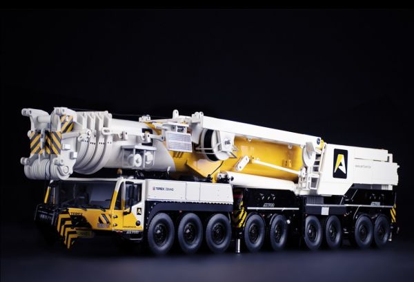 IMC32-0140 - Mobilkran DEMAG AC 700-9 AERTSSEN - 1