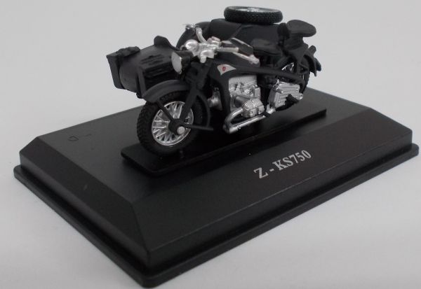 CAR245C - ZUNDAPP Z-KS750 Beiwagen schwarz - 1