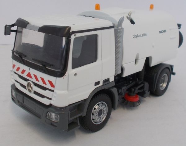 CON72212/06-L - MERCEDES BENZ Actros MP03 CI 2015 Kehrmaschine BUCHER Cityfant 6000 - 1