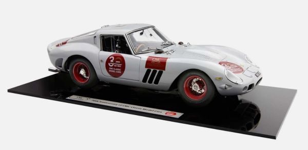 CMC288 - Ferrari 250 GTO Grau 1962-1964 - 30-jähriges Jubiläum CMC - 1