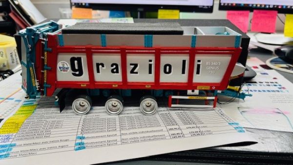 CW0256 - Dungstreuer GRAZIOLI BS 340/3 Genius 750 - 1