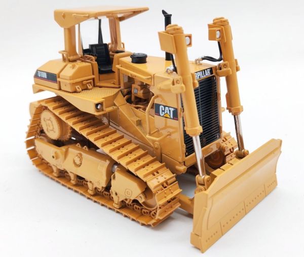 CCMD10-C - Caterpillar D10N C-Schild-Planierraupe mit Vorschubblock – Limitiert auf 350 Stück - 1