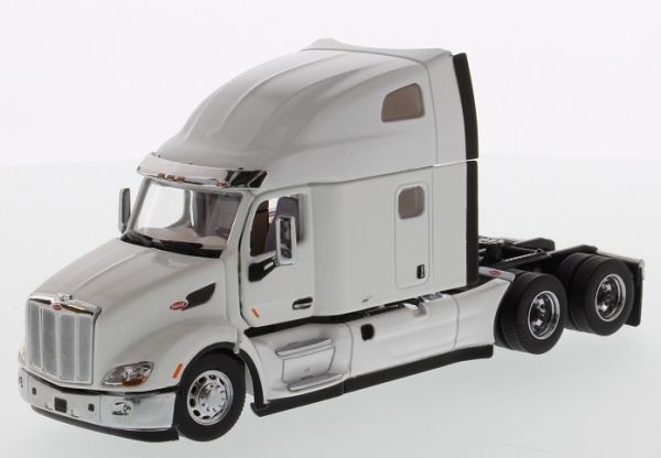 DCM71072 - PETERBILT 579 6x4 Weiß - 1