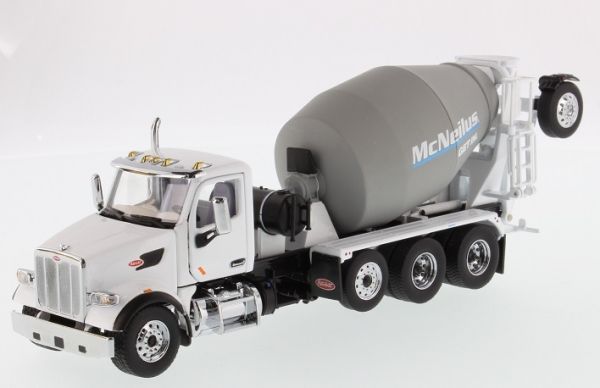 DCM71074 - PETERBILT 567 8x4 Router MCNEILUS - 1