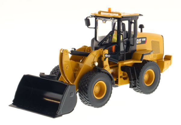 DCM85266 - CATERPILLAR 930K Lader mit Treiber und Metallbox - 1