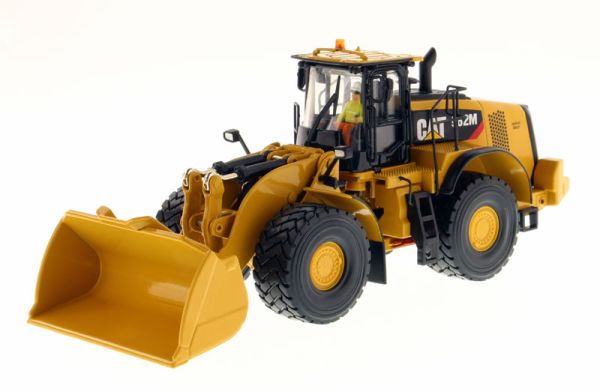 DCM85292 - CATERPILLAR 982M Radlader mit Fahrer und Metallkiste - 1