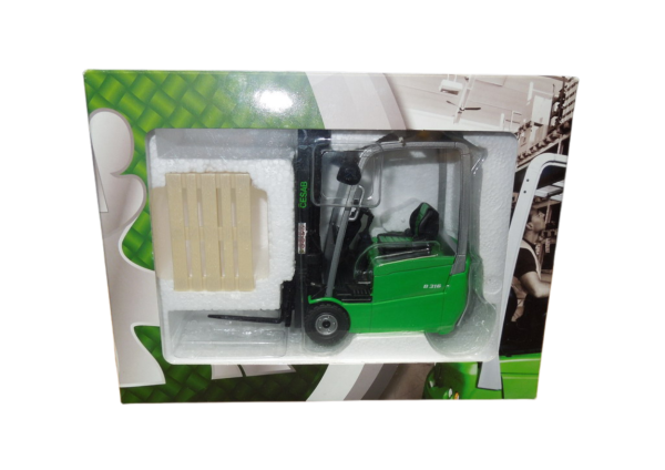 ROS00145 - Gabelstapler CESAB B316 Mit 1 Palette Maßstab: 1/23 - 1