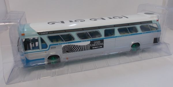 GREEN86544VERT - GENERAL MOTORS 1960S THD #2525 Bus aus dem Film Speed Green Metal Version von 1994; grünes Rad und Chassis - 1