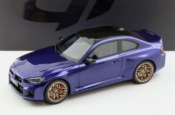 GT552 - BMW M2 CS 2025 Samtblau und Lila - 1