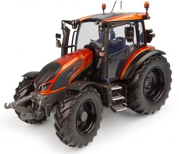 UH6292 - VALTRA G135 Unlimited Orange Metallic Limitiert auf 1000 Stück - 1